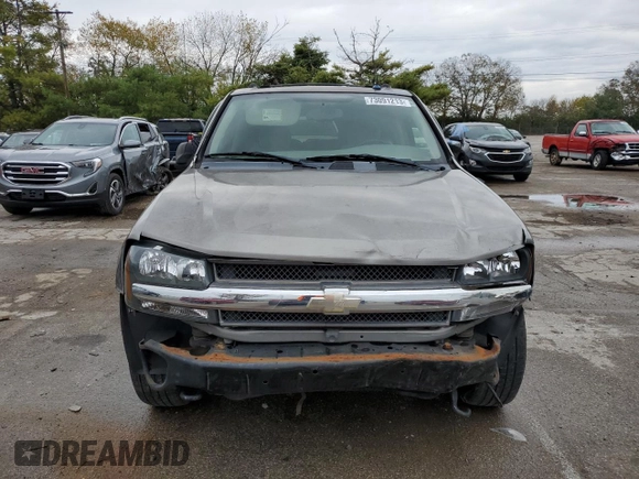 2005 Chevrolet TrailBlazer LT with VIN 1GNDT13S652157840, listed as a Copart auction lot 73091213 with 163,461 mi miles and Non Repairable. Bid and sale history available at DreamBid. Image 5.