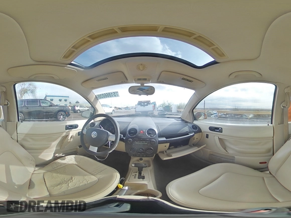 2006 Volkswagen Beetle с VIN 3VWRW31C56M411980, выставлен на аукционе Copart как лот 51866035 с пробегом 167 541 миль миль и Списание • Salvage title. История ставок и продаж доступна на DreamBid. Изображение 13.