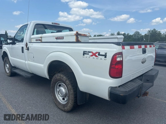 2011 Ford F-250 XL z VIN 1FTBF2B60BED05475, wystawiony jako IAAI lot #42841801 z przebiegiem 116 504 mil mil oraz . Historia ofert i sprzedaży dostępna na DreamBid. Obrazek 6.