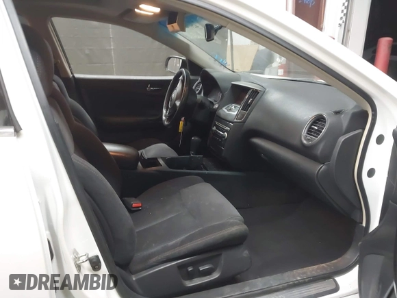 2013 Nissan Maxima SV with VIN 1N4AA5AP6DC822130, listed as a IAAI auction lot 42076155 with 132,593 mi miles and . Bid and sale history available at DreamBid. Image 5.
