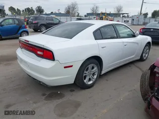2011 Dodge Charger Rallye with VIN 2B3CL3CG9BH550103, listed as a IAAI auction lot 41778719 with 142,843 mi miles. Bid and sale history available at carsss.com. Image 4.