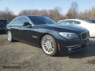 2013 BMW 7 Series 750i xDrive with VIN WBAYB6C52DD224129, listed as a Copart auction lot 52752605 with 122,275 mi miles and Clean Title. Bid and sale history available at carsss.com. Image 4.
