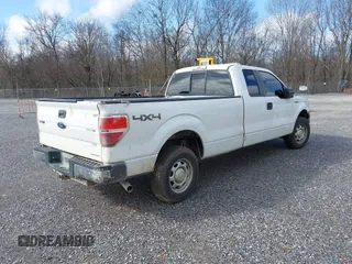 2013 Ford F-150 XL z VIN 1FTFX1EF9DKE83572, wystawiony jako IAAI lot #41435726 z przebiegiem 294 551 mil mil oraz . Historia ofert i sprzedaży dostępna na DreamBid. Obrazek 4.