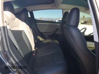 2024 Tesla Model 3 z VIN 5YJ3E1EA0RF736893, wystawiony jako Copart lot #85162464 z przebiegiem 8 479 mil mil oraz Szkoda całkowita • Salvage title. Historia ofert i sprzedaży dostępna na DreamBid. Obrazek 10.