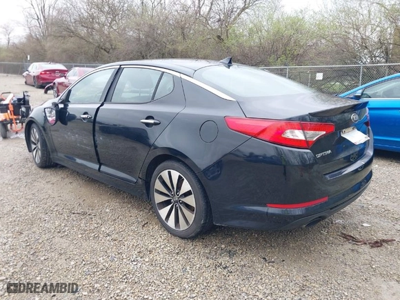 2013 Kia Optima SX with VIN 5XXGR4A61DG184092, listed as a IAAI auction lot 41923574 with 150,092 mi miles. Bid and sale history available at carsss.com. Image 3.