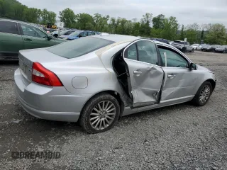 2007 Volvo S80 I6 z VIN YV1AS982771021144, wystawiony jako Copart lot #57314455 z przebiegiem 131 735 mil mil oraz Szkody całkowita. Historia ofert i sprzedaży dostępna na DreamBid. Obrazek 4.