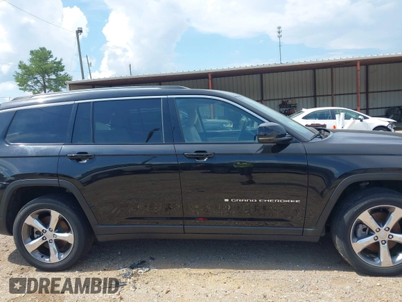 2022 Jeep Grand Cherokee Limited with VIN 1C4RJJBGXN8548231, listed as a IAAI auction lot 42572731 with 23,852 mi miles and . Bid and sale history available at DreamBid. Image 13.