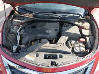 2015 Nissan Altima 2.5 SV with VIN 1N4AL3AP8FC470251, listed as a IAAI auction lot 41504848 with 182,901 mi miles. Bid and sale history available at carsss.com. Image 10.