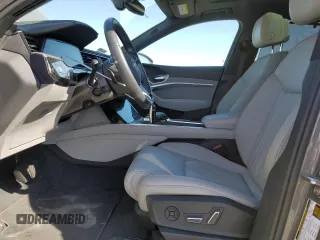 2022 Audi e-tron Chronos with VIN WA1VABGE4NB040071, listed as a Copart auction lot 76121574 with 15,418 mi miles and Salvage title. Bid and sale history available at DreamBid. Image 7.