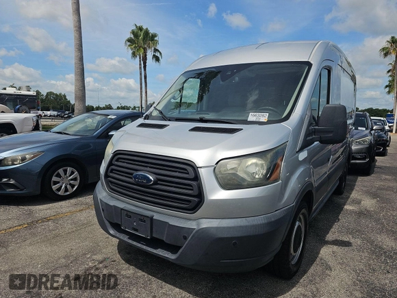 2017 Ford Transit Cargo z VIN 1FTYE1CMXHKA48291, wystawiony jako IAAI lot #42731289 z przebiegiem 142 973 mil mil oraz . Historia ofert i sprzedaży dostępna na DreamBid. Obrazek 3.