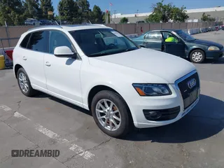 2011 Audi Q5 Premium Plus z VIN WA1LFAFPXBA079187, wystawiony jako IAAI lot #42413279 z przebiegiem Nie podano mil oraz . Historia ofert i sprzedaży dostępna na DreamBid. Obrazek 1.