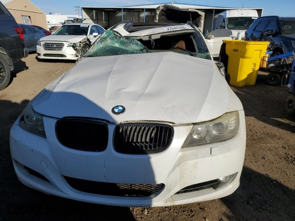 2010 BMW 3 Series 328i xDrive with VIN WBAUU3C5XAA541189, listed as a Copart auction lot 47542595 with 225,967 mi miles and Salvage Title. Bid and sale history available at DreamBid. Image 5.