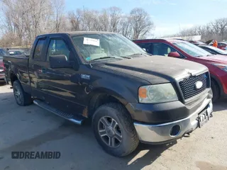 2006 Ford F-150 XLT with VIN 1FTPX14556FA66720, listed as a IAAI auction lot 41828846 with 150,915 mi miles. Bid and sale history available at carsss.com. Image 1.