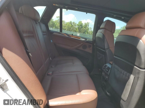 2012 BMW X5 35d with VIN 5UXZW0C57CL672443, listed as a Copart auction lot 55689215 with 247,014 mi miles and Clean title. Bid and sale history available at DreamBid. Image 11.