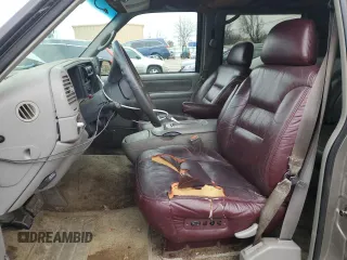 1998 GMC Yukon with VIN 1GKEK13R0WJ728697, listed as a Copart auction lot 45138855 with 283,616 mi miles and Salvage Title. Bid and sale history available at carsss.com. Image 7.