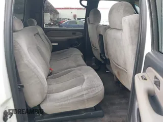 2001 Chevrolet Suburban LS with VIN 3GNEC16T21G209183, listed as a IAAI auction lot 41503236 with 216,462 mi miles. Bid and sale history available at carsss.com. Image 8.