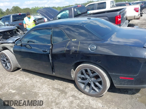 2019 Dodge Challenger SXT z VIN 2C3CDZAG3KH507625, wystawiony jako IAAI lot #41915138 z przebiegiem 125 619 mil mil oraz . Historia ofert i sprzedaży dostępna na DreamBid. Obrazek 14.