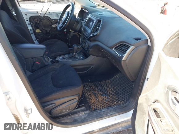 2019 Jeep Cherokee Latitude with VIN 1C4PJMCB2KD352024, listed as a IAAI auction lot 40868796 with 96,854 mi miles and . Bid and sale history available at DreamBid. Image 5.