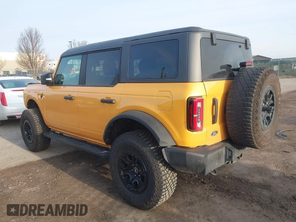 2022 Ford Bronco with VIN 1FMEE5DP8NLB67834, listed as a IAAI auction lot 41772622 with 58,667 mi miles. Bid and sale history available at carsss.com. Image 3.
