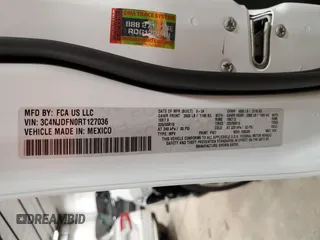 2024 Jeep Compass Latitude Lux z VIN 3C4NJDFN0RT127036, wystawiony jako Copart lot #41433235 z przebiegiem 2 361 mil mil oraz Szkoda całkowita • Salvage title. Historia ofert i sprzedaży dostępna na DreamBid. Obrazek 14.