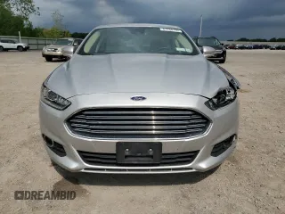 2016 Ford Fusion SE Hybrid with VIN 3FA6P0LU1GR366778, listed as a Copart auction lot 61280135 with 89,585 mi miles and Salvage title. Bid and sale history available at DreamBid. Image 5.