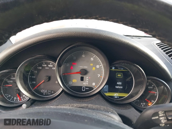 2013 Porsche Cayenne S с VIN WP1AB2A28DLA86543, выставлен на аукционе IAAI как лот 41764426 с пробегом 105 814 миль миль и . История ставок и продаж доступна на DreamBid. Изображение 7.
