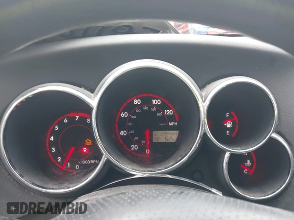 2004 Pontiac Vibe with VIN 5Y2SL64884Z462830, listed as a IAAI auction lot 42032992 with 239,464 mi miles. Bid and sale history available at carsss.com. Image 7.