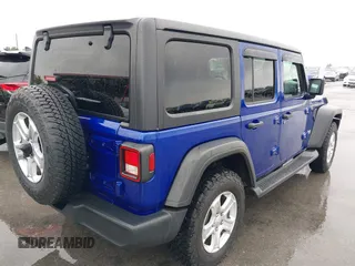 2020 Jeep Wrangler Unlimited Sport Altitude z VIN 1C4HJXDG9LW108151, wystawiony jako IAAI lot #41937525 z przebiegiem 78 197 mil mil oraz . Historia ofert i sprzedaży dostępna na DreamBid. Obrazek 4.