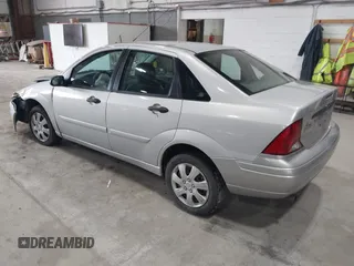 2004 Ford Focus SE with VIN 1FAFP34Z54W177376, listed as a IAAI auction lot 41934423 with 61,040 mi miles and . Bid and sale history available at carsss.com. Image 3.