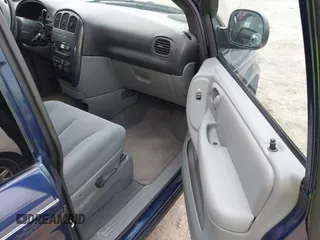 2005 Dodge Caravan SXT with VIN 2D4GP44L75R114843, listed as a IAAI auction lot 41644975 with 128,767 mi miles and . Bid and sale history available at DreamBid. Image 5.
