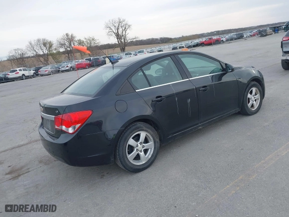 2011 Chevrolet Cruze LT w/2LT with VIN 1G1PG5S9XB7105604, listed as a IAAI auction lot 42019978 with 123,090 mi miles. Bid and sale history available at carsss.com. Image 4.