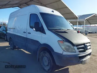 2010 Mercedes-Benz Sprinter Cargo with VIN WD3PE7CC2A5440394, listed as a IAAI auction lot 41944722 with 399,069 mi miles. Bid and sale history available at carsss.com. Image 1.