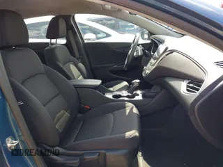 2025 Chevrolet Malibu LT with VIN 1G1ZD5ST1SF111729, listed as a IAAI auction lot 42218714 with 21,023 mi miles and . Bid and sale history available at DreamBid. Image 5.