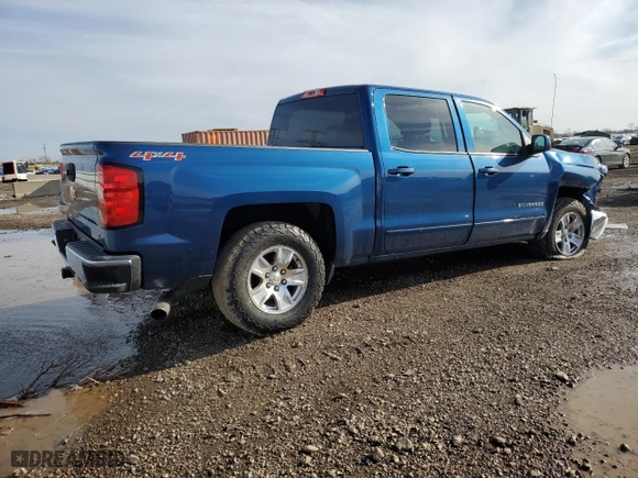 2015 Chevrolet Silverado 1500 LT with VIN 3GCUKREC5FG454610, listed as a Copart auction lot 49826155 with 110,979 mi miles and Salvage Title. Bid and sale history available at carsss.com. Image 3.