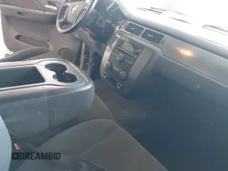 2007 Chevrolet Suburban LT с VIN 1GNFK16377J303817, выставлен на аукционе IAAI как лот 42226025 с пробегом 233 167 миль миль и . История ставок и продаж доступна на DreamBid. Изображение 5.