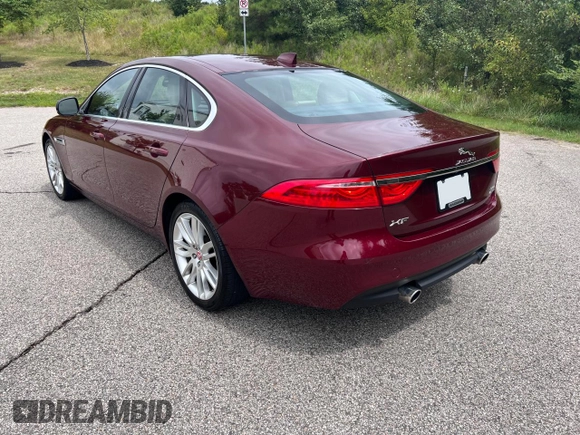 2016 Jaguar XF 35t Prestige with VIN SAJBK4BV6GCY15798, listed as a Copart auction lot 63224023 with 75,765 mi miles. Bid and sale history available at carsss.com. Image 3.
