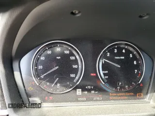 2020 BMW X1 xDrive28i с VIN WBXJG9C09L5P49700, выставлен на аукционе Copart как лот 55398635 с пробегом 95 029 миль миль и Списание • Salvage title. История ставок и продаж доступна на DreamBid. Изображение 9.