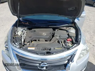 2015 Nissan Altima S with VIN 1N4AL3AP7FN305912, listed as a IAAI auction lot 41817752 with 177,052 mi miles and . Bid and sale history available at DreamBid. Image 10.