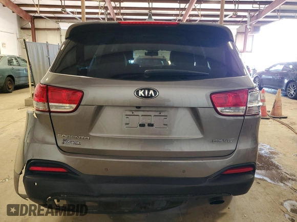 2017 Kia Sorento EX with VIN 5XYPHDA58HG313991, listed as a Copart auction lot 51443515 with 116,530 mi miles and Salvage Title. Bid and sale history available at DreamBid. Image 6.
