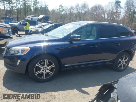 2015 Volvo XC60 T6 с VIN YV4902RK5F2762130, выставлен на аукционе IAAI как лот 42080997 с пробегом 174 623 миль миль и . История ставок и продаж доступна на DreamBid. Изображение 14.