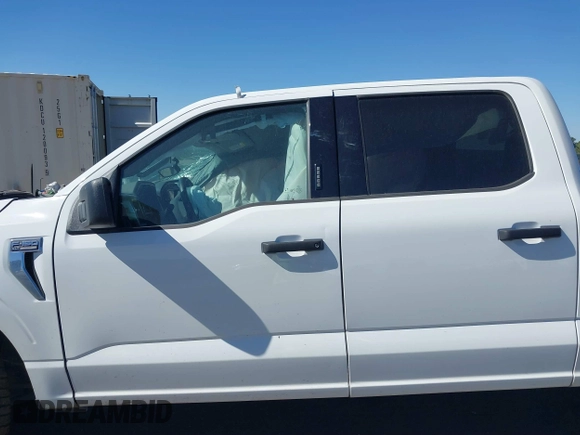 2023 Ford F-150 XL с VIN 1FTEW1EP4PFA04608, выставлен на аукционе IAAI как лот 40176213 с пробегом 80 374 миль миль и . История ставок и продаж доступна на DreamBid. Изображение 14.