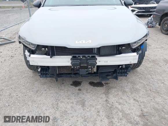 2022 Kia K5 GT-Line z VIN 5XXG64J2XNG133729, wystawiony jako IAAI lot #42440669 z przebiegiem 36 376 mil mil oraz . Historia ofert i sprzedaży dostępna na DreamBid. Obrazek 18.