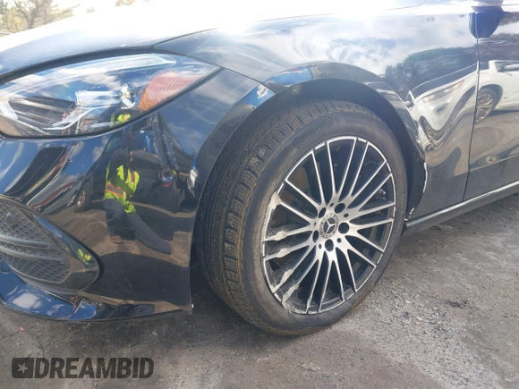 2025 Mercedes-Benz C 300 with VIN W1KAF4HB5SR241590, listed as a IAAI auction lot 41654082 with 4,297 mi miles and . Bid and sale history available at DreamBid. Image 6.