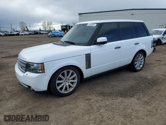 2011 Land Rover Range Rover SC Autobiography z VIN SALMP1E43BA350615, wystawiony jako Copart lot #55450564 z przebiegiem 105 266 mil mil oraz Szkoda całkowita • Salvage title. Historia ofert i sprzedaży dostępna na DreamBid. Obrazek 1.