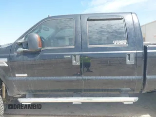 2005 Ford F-250 XL с VIN 1FTSW21P45EB16990, выставлен на аукционе IAAI как лот 41741408 с пробегом Не указан миль и . История ставок и продаж доступна на DreamBid. Изображение 15.