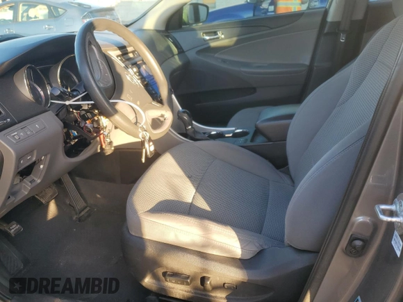 2013 Hyundai Sonata GLS with VIN 5NPEB4AC3DH656167, listed as a Copart auction lot 81725704 with Not Provided miles and Non Repairable. Bid and sale history available at carsss.com. Image 7.