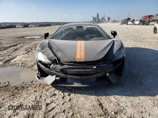 2017 McLaren 570S z VIN SBM13DAA3HW003517, wystawiony jako Copart lot #37948714 z przebiegiem 7587 mil mil oraz . Historia ofert i sprzedaży dostępna na DreamBid. Obrazek 10.