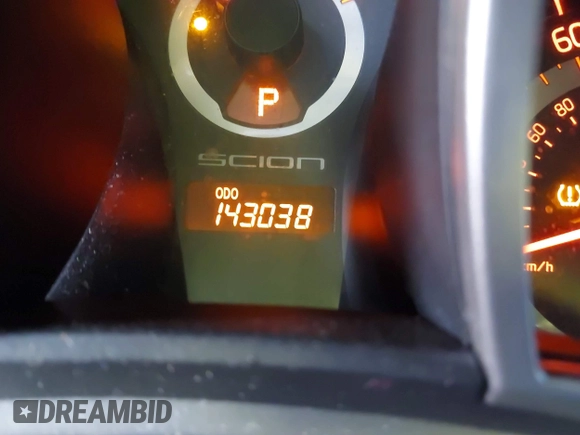 2011 Scion tC z VIN JTKJF5C78B3018653, wystawiony jako IAAI lot #41588371 z przebiegiem 143 038 mil mil oraz . Historia ofert i sprzedaży dostępna na DreamBid. Obrazek 7.