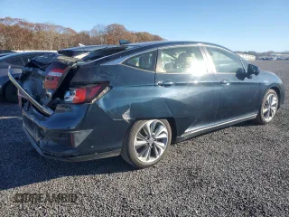 2018 Honda Clarity Plug-In Hybrid with VIN JHMZC5F17JC021552, listed as a Copart auction lot 78898764 with 93,209 mi miles and Salvage Title. Bid and sale history available at carsss.com. Image 3.