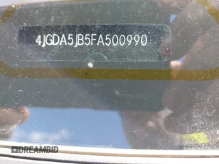 2015 Mercedes-Benz M 350 with VIN 4JGDA5JB5FA500990, listed as a IAAI auction lot 41738851 with 107,749 mi miles and . Bid and sale history available at DreamBid. Image 9.